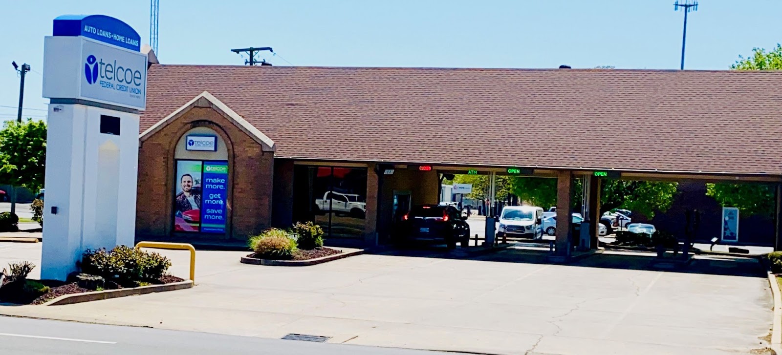The Russellville, AR branch of Telcoe FCU.